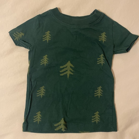 Little James forest green tree shirt and pant set - Picture 2 of 5